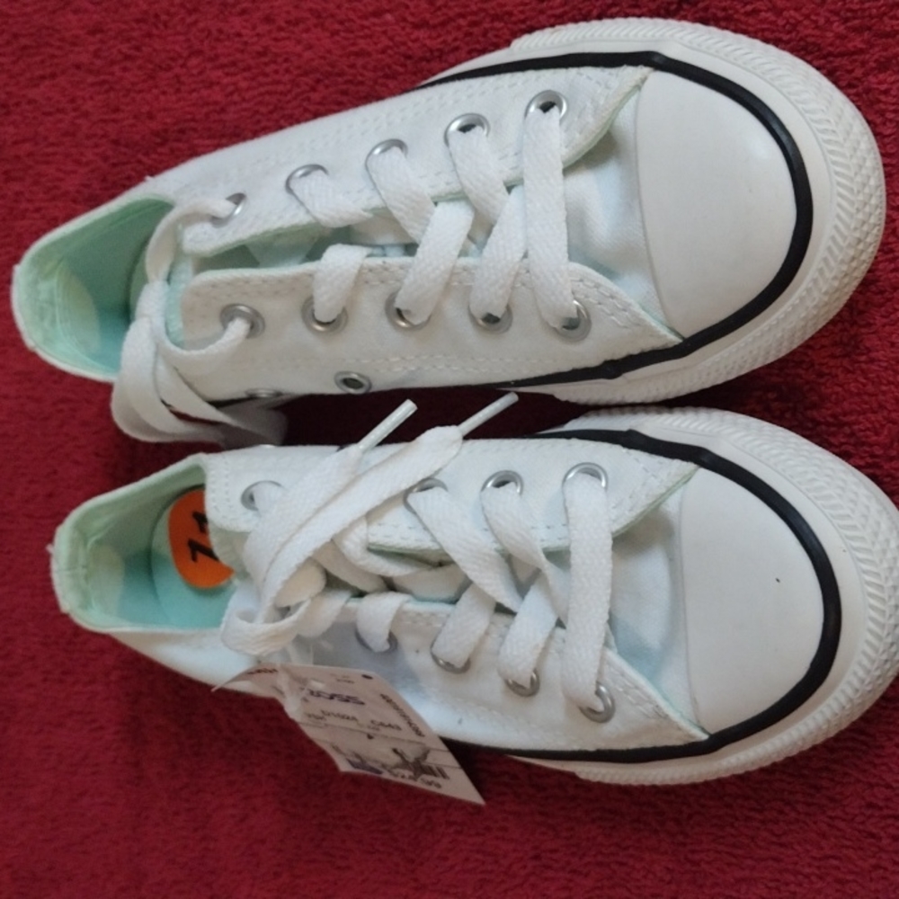 Converse white